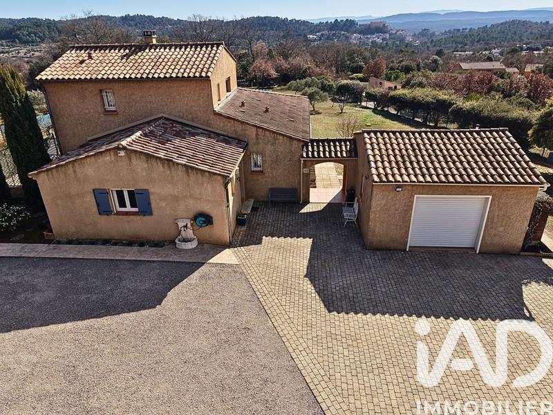 Maison - 150 m² - 6 pièces