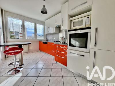 Appartement - 86 m² - 5 pièces