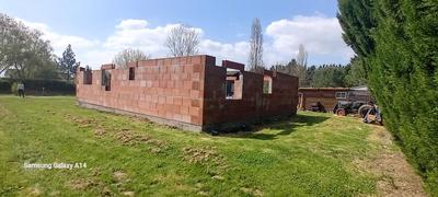 Terrain constructible - 1 405 m²