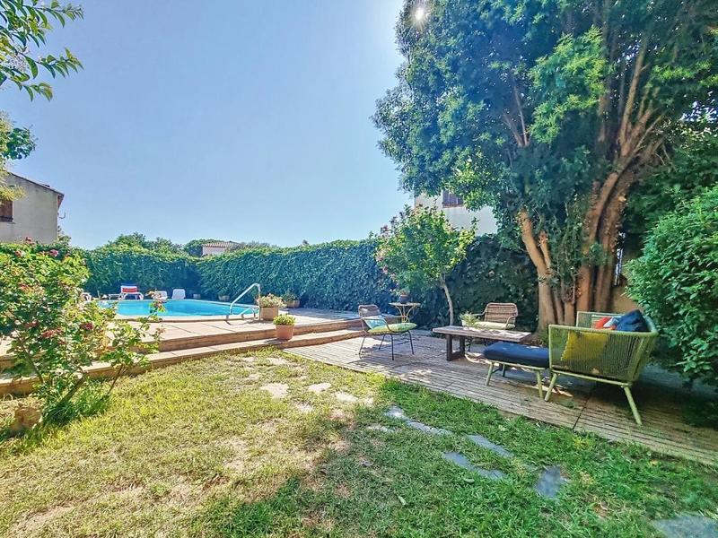 Maison de maîtres - 185 m² - 6 pièces