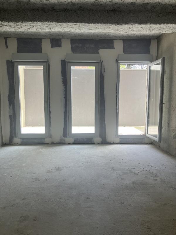 Local commercial - 179 m²