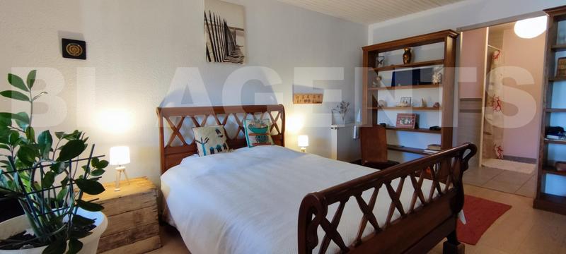 Maison - 273 m² - 10 pièces