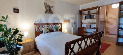 Maison - 273 m² - 10 pièces