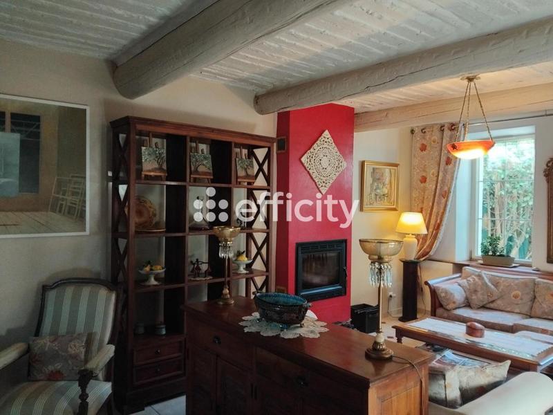 Maison - 230 m² - 9 pièces