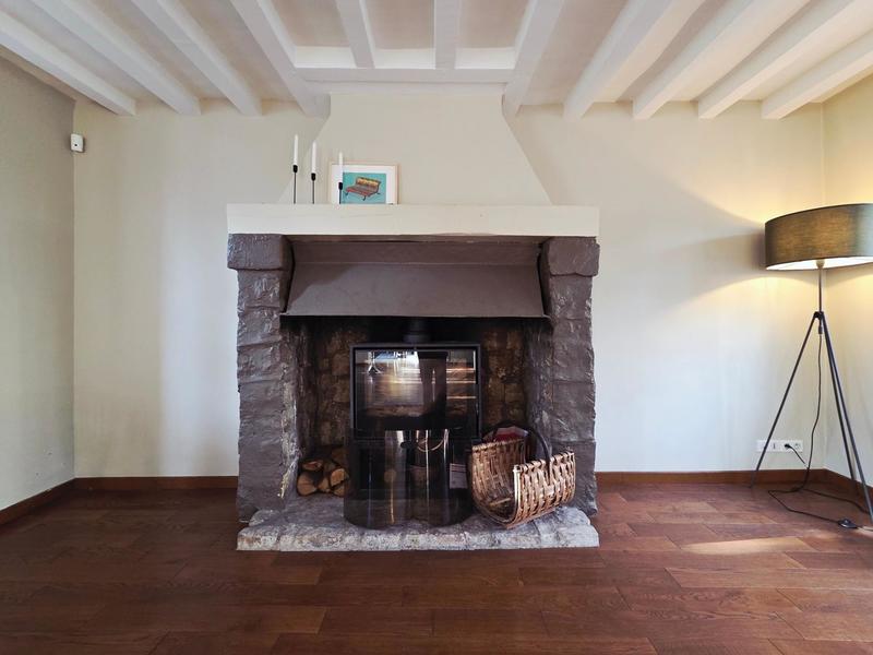 Maison - 198 m² - 7 pièces