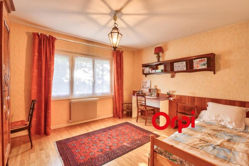 Maison - 184 m² - 7 pièces