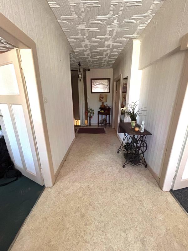 Maison - 240 m² - 5 pièces