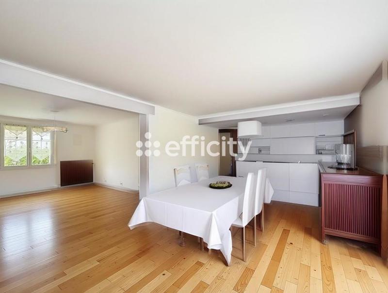 Maison - 120 m² - 6 pièces