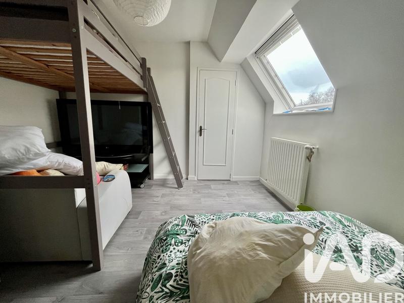 Maison - 325 m² - 13 pièces