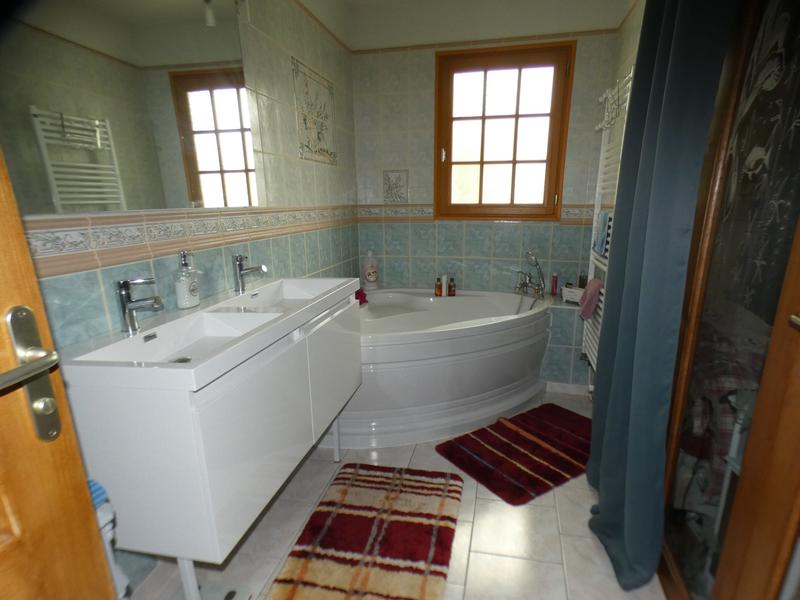 Maison - 144 m² - 7 pièces