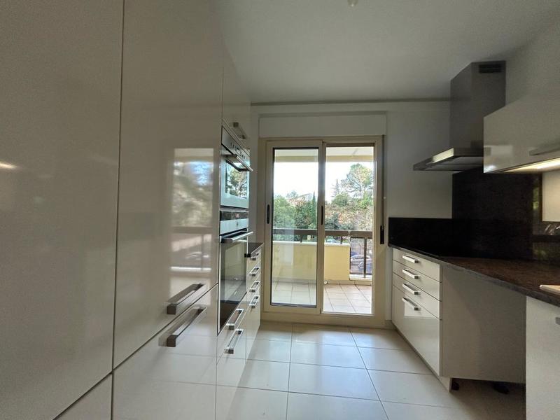 Appartement - 87 m² - 4 pièces