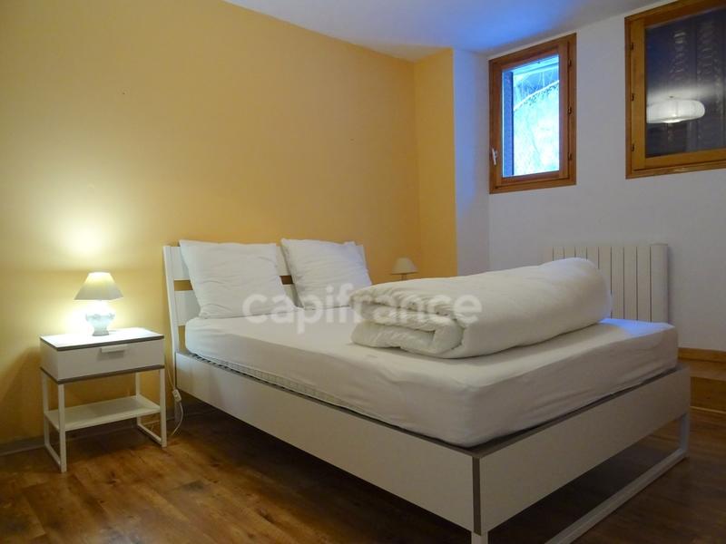 Maison en pierre - 274 m² - 8 pièces