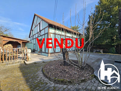 Maison - 278 m² - 9 pièces