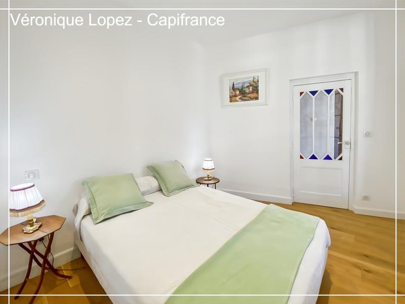 Appartement - 145 m² - 6 pièces