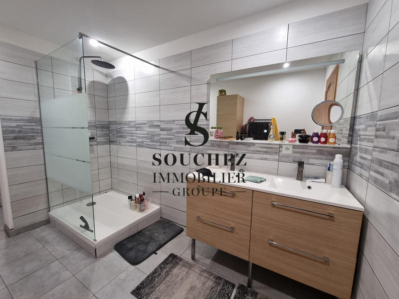 Maison - 283 m² - 11 pièces