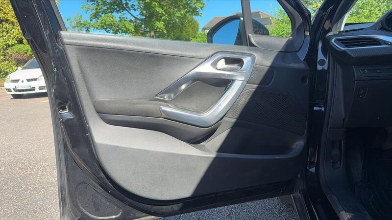 Peugeot 2008 1.5 BlueHDi 120 Eat6 Allure