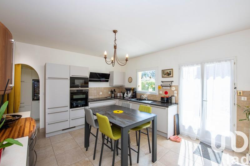 Maison - 180 m² - 5 pièces