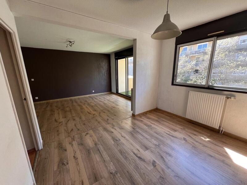 Appartement - 89 m² - 5 pièces