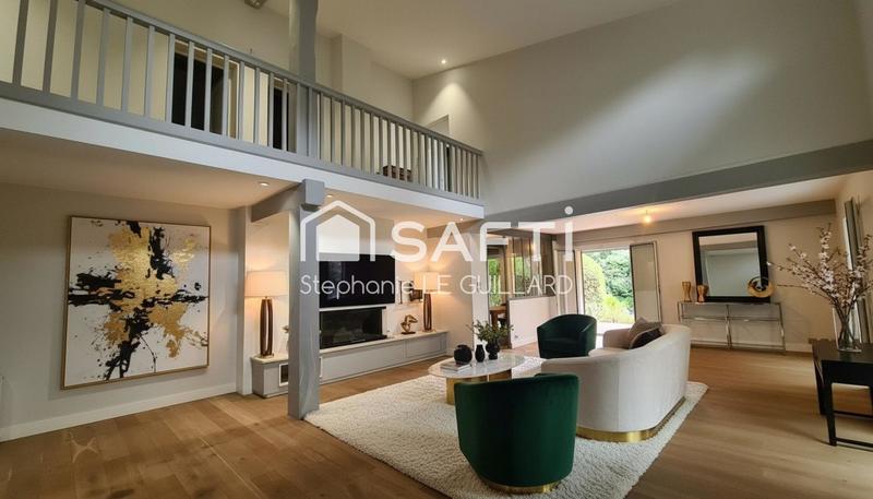 Villa - 348 m² - 6 pièces