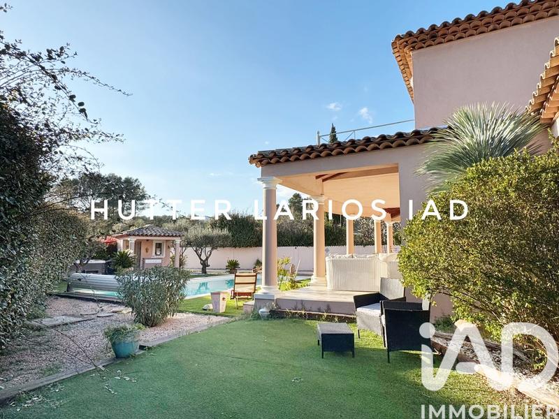 Maison - 160 m² - 5 pièces