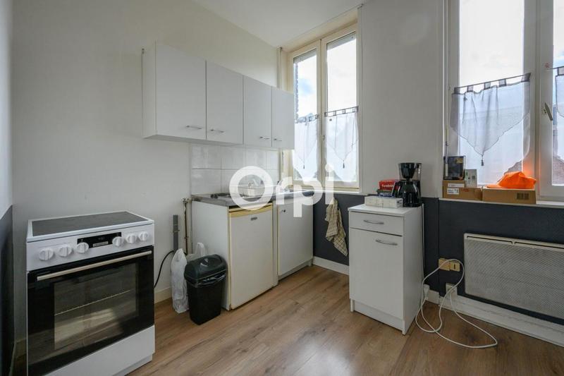 Immeuble - 104 m² - 6 pièces