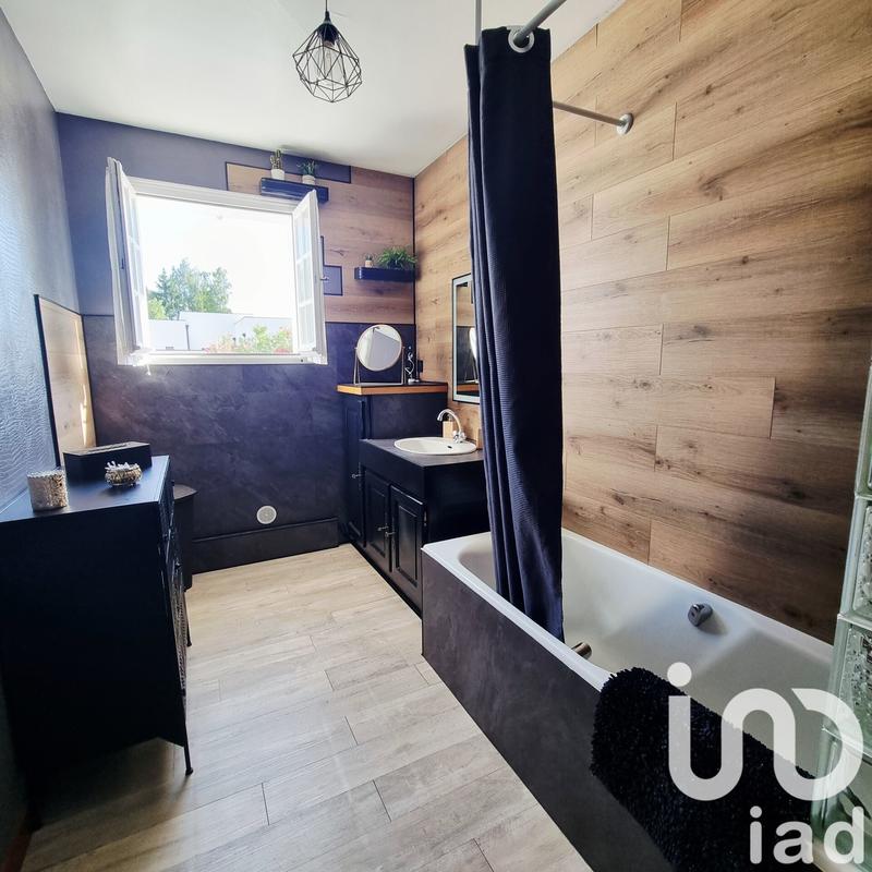 Maison - 218 m² - 9 pièces