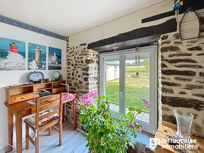 Maison - 96 m² - 5 pièces