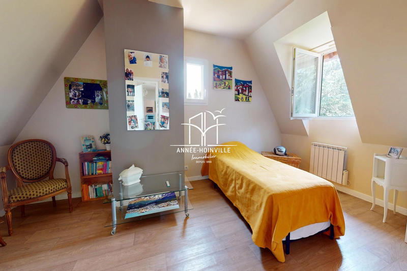 Maison traditionnelle - 120 m² - 7 pièces