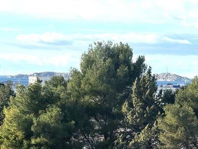 Appartement - 99 m² - 5 pièces