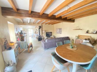 Maison en pierre - 74 m² - 3 pièces