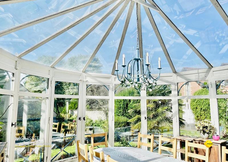 Villa - 398 m² - 16 pièces