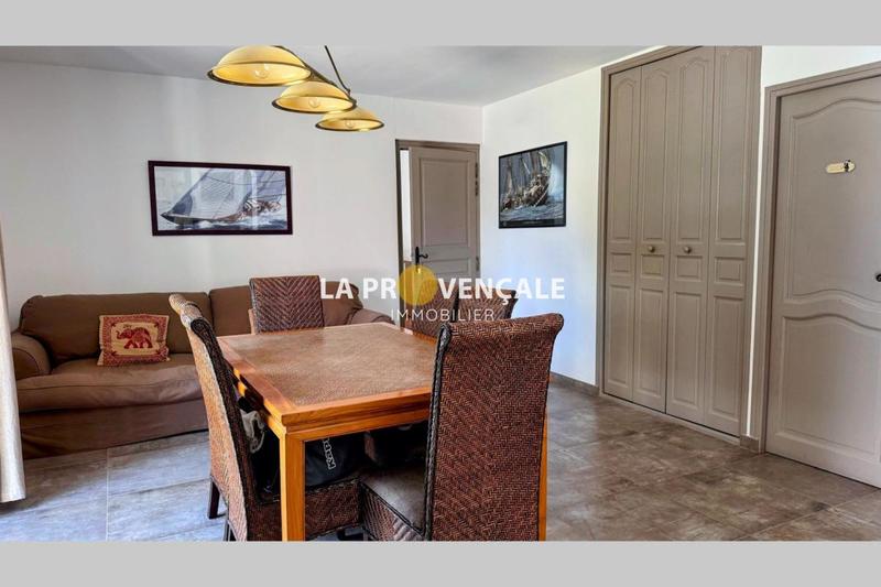 Maison - 194 m² - 5 pièces