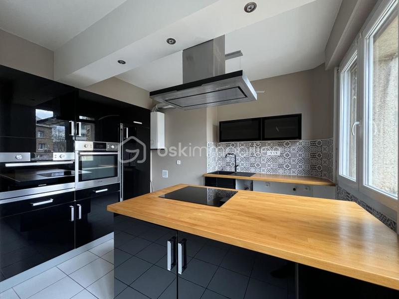 Appartement - 101 m² - 3 pièces