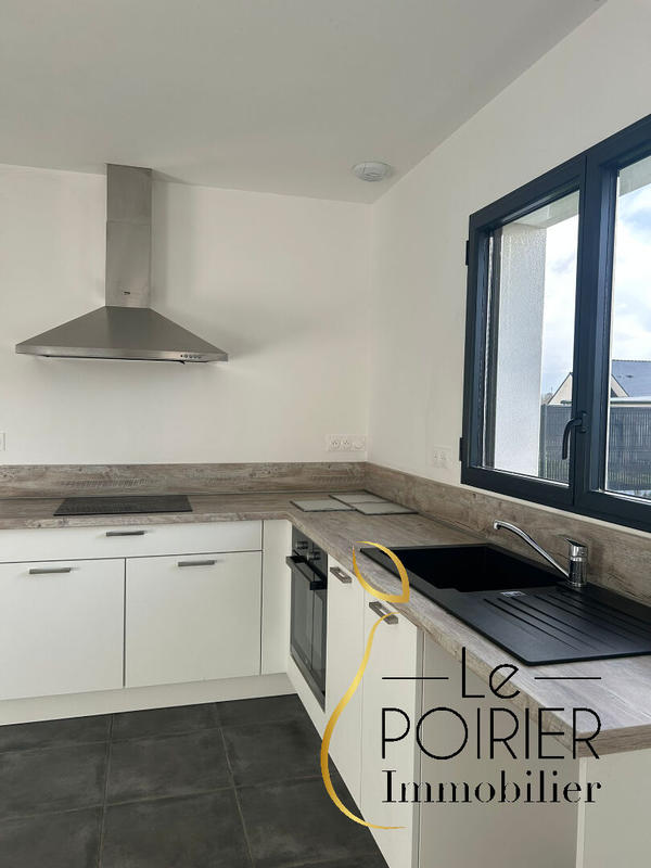 Maison - 93 m² - 4 pièces