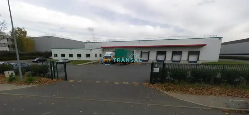 Local d'activité / Entrepôt - 2 800 m²