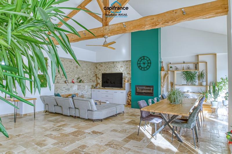 Propriété - 229 m² - 7 pièces