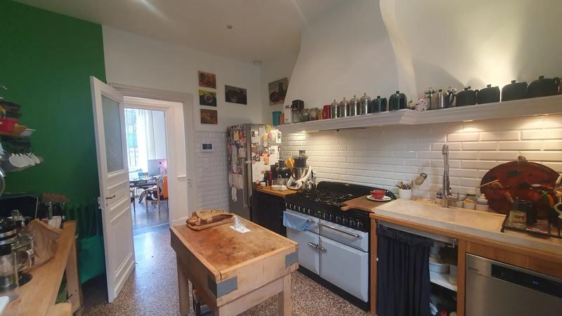 Maison de ville - 349 m² - 12 pièces