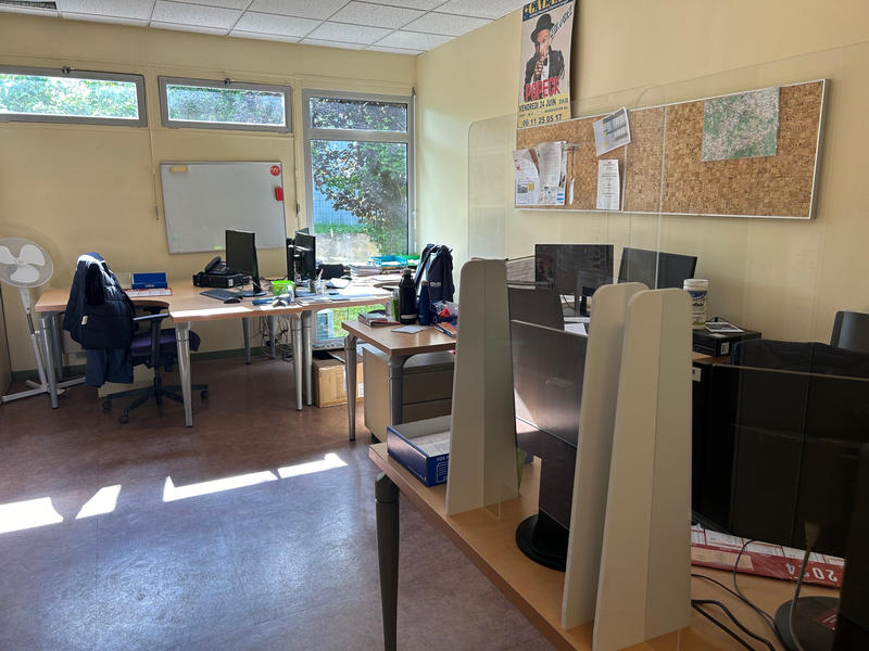 Bureau - 688 m²