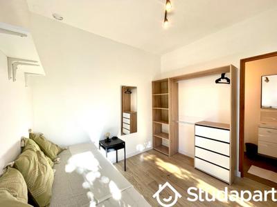 Chambre - 9 m² - 1 pièce