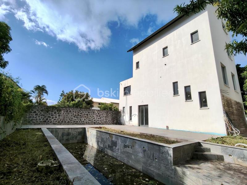 Villa - 200 m² - 5 pièces