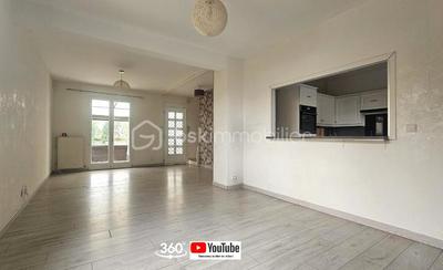 Maison traditionnelle - 171 m² - 7 pièces