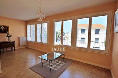 Appartement - 77 m² - 3 pièces