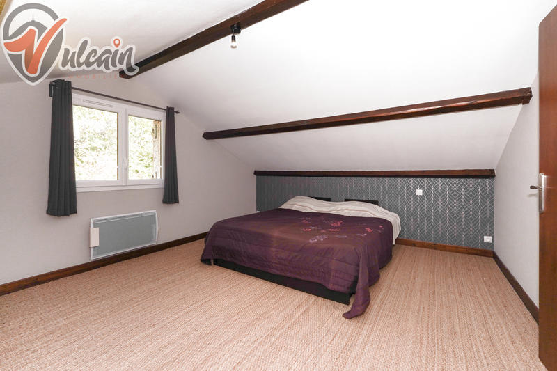 Maison - 227 m² - 8 pièces