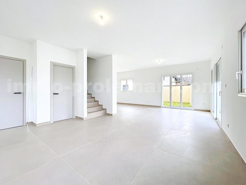 Maison - 94 m² - 5 pièces