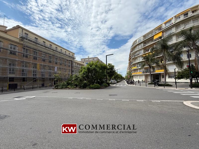 Fonds de commerce - Magasins - 48 m²