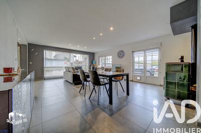 Maison - 262 m² - 7 pièces