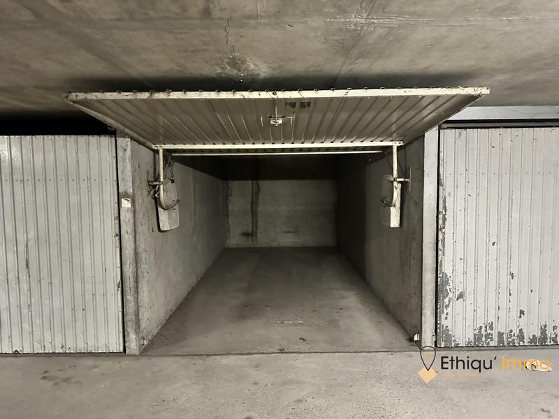Parking / Garage - 16 m²