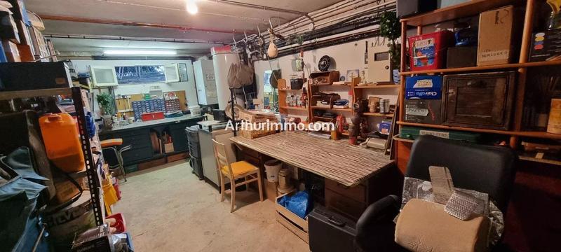 Maison - 184 m² - 8 pièces