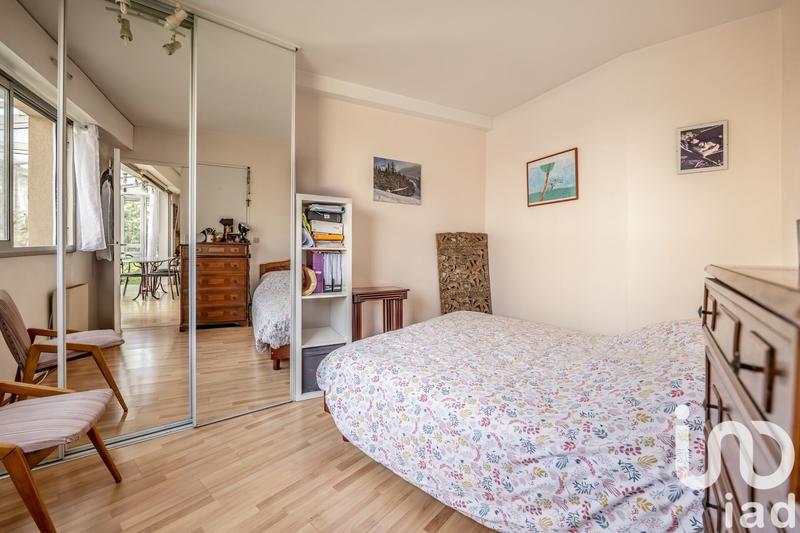 Appartement - 90 m² - 4 pièces