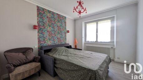 Maison - 214 m² - 7 pièces